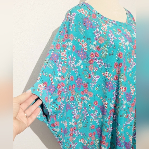 DEAR SCARLETT Women's Floral Tunic Blouse Oversized Turquoise Size XL - Picture 3 of 10